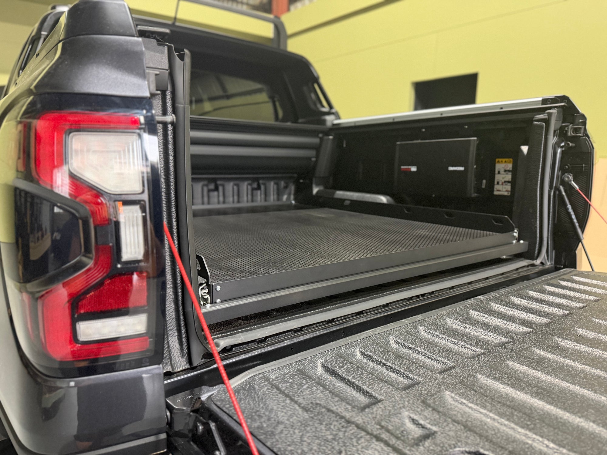 SLED - Tray Mounted