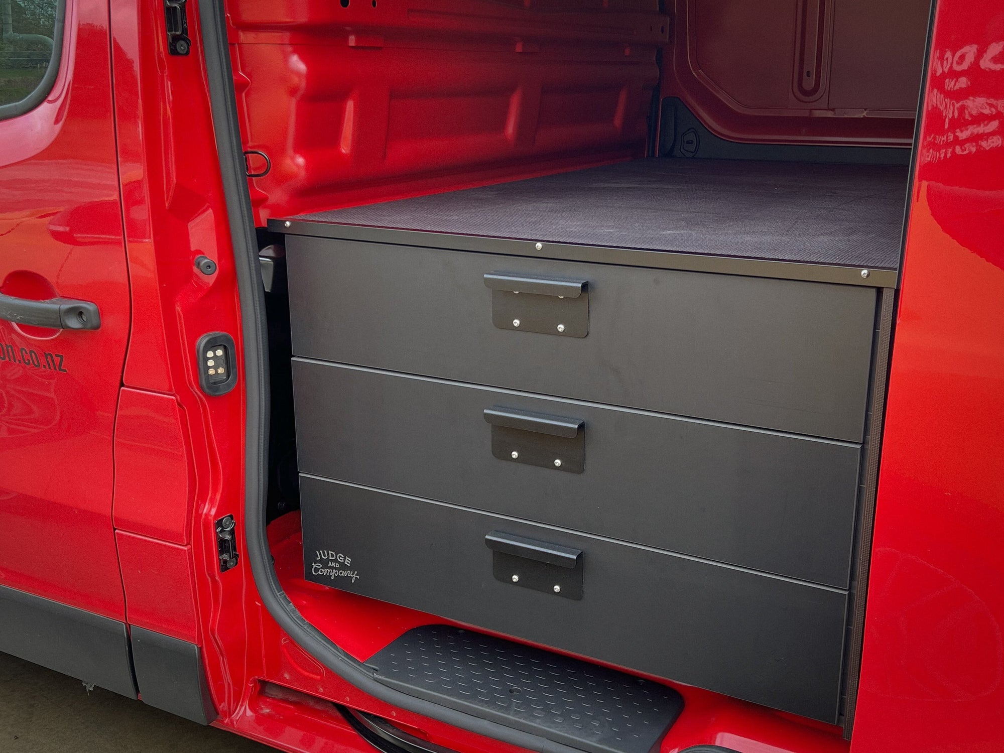 THE "HARDIE" - Tradie Van Fit-out