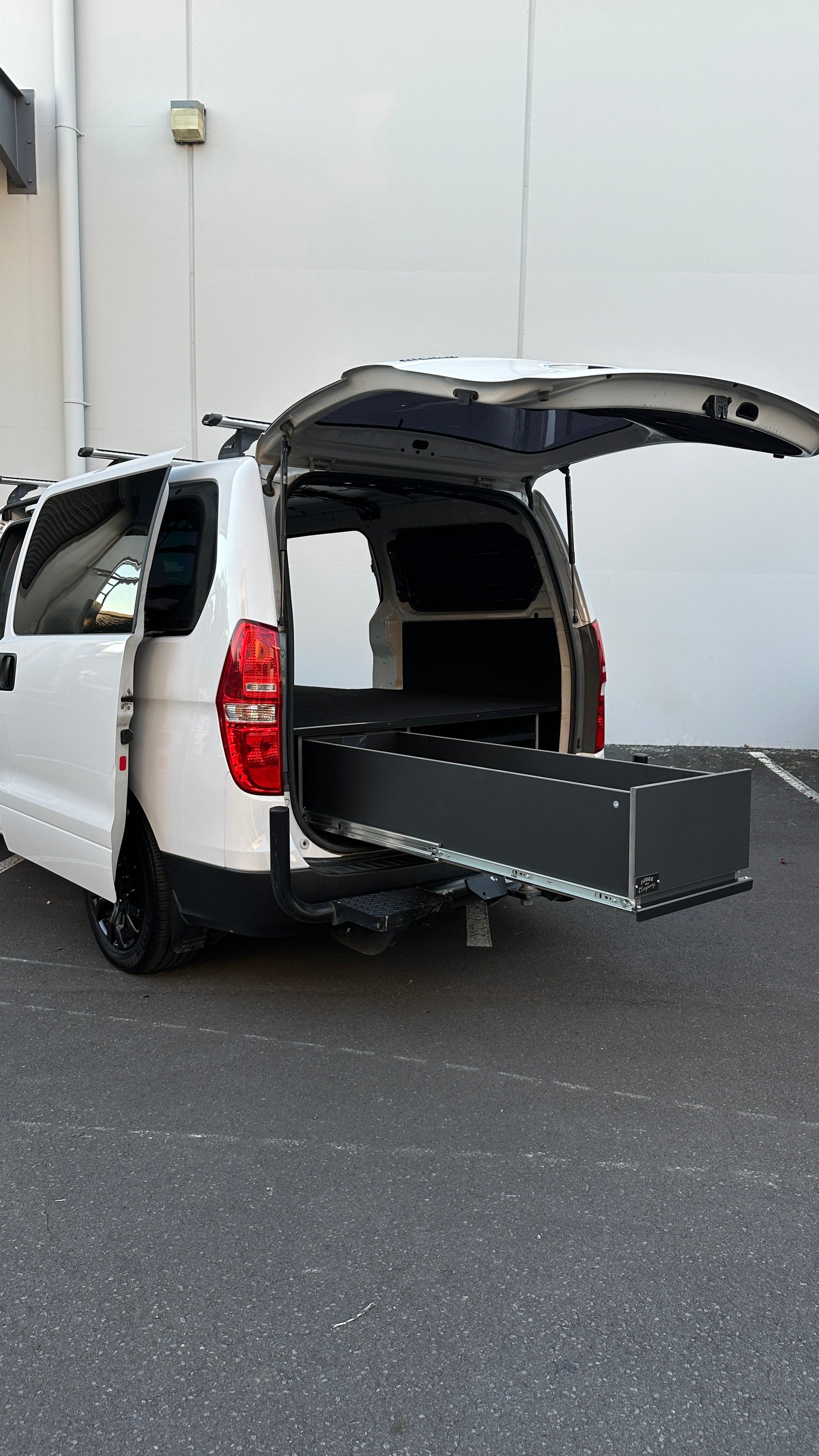VAN SYSTEMS